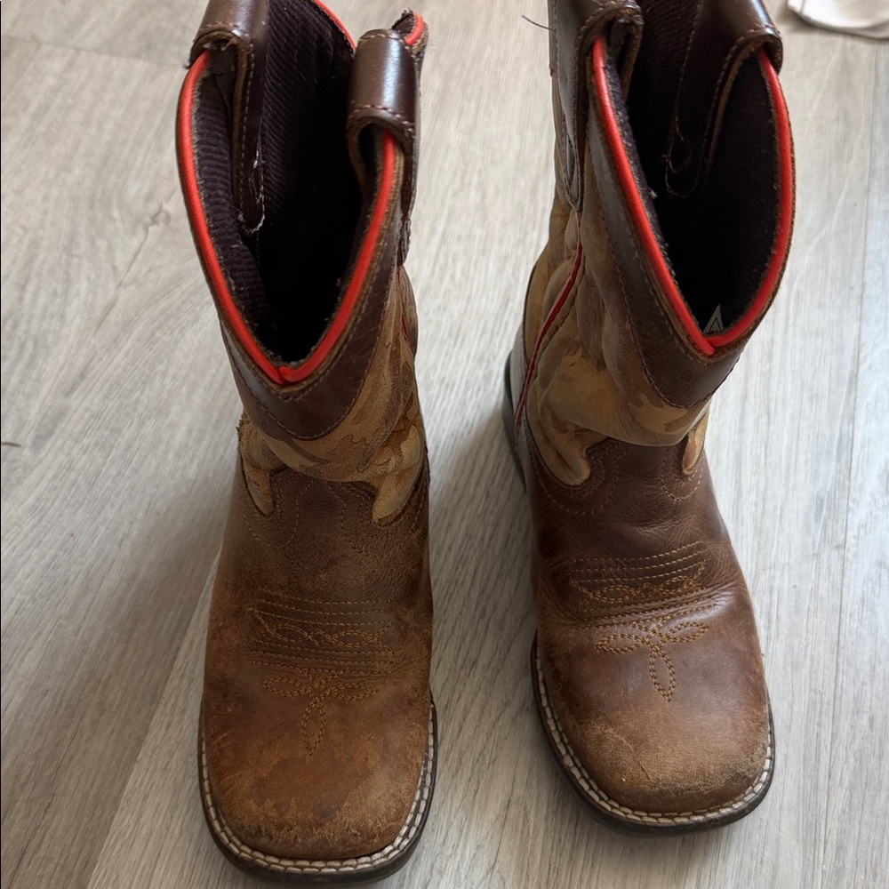 Cody James little kids brown Leather Cowboy Boots with Red Trim
